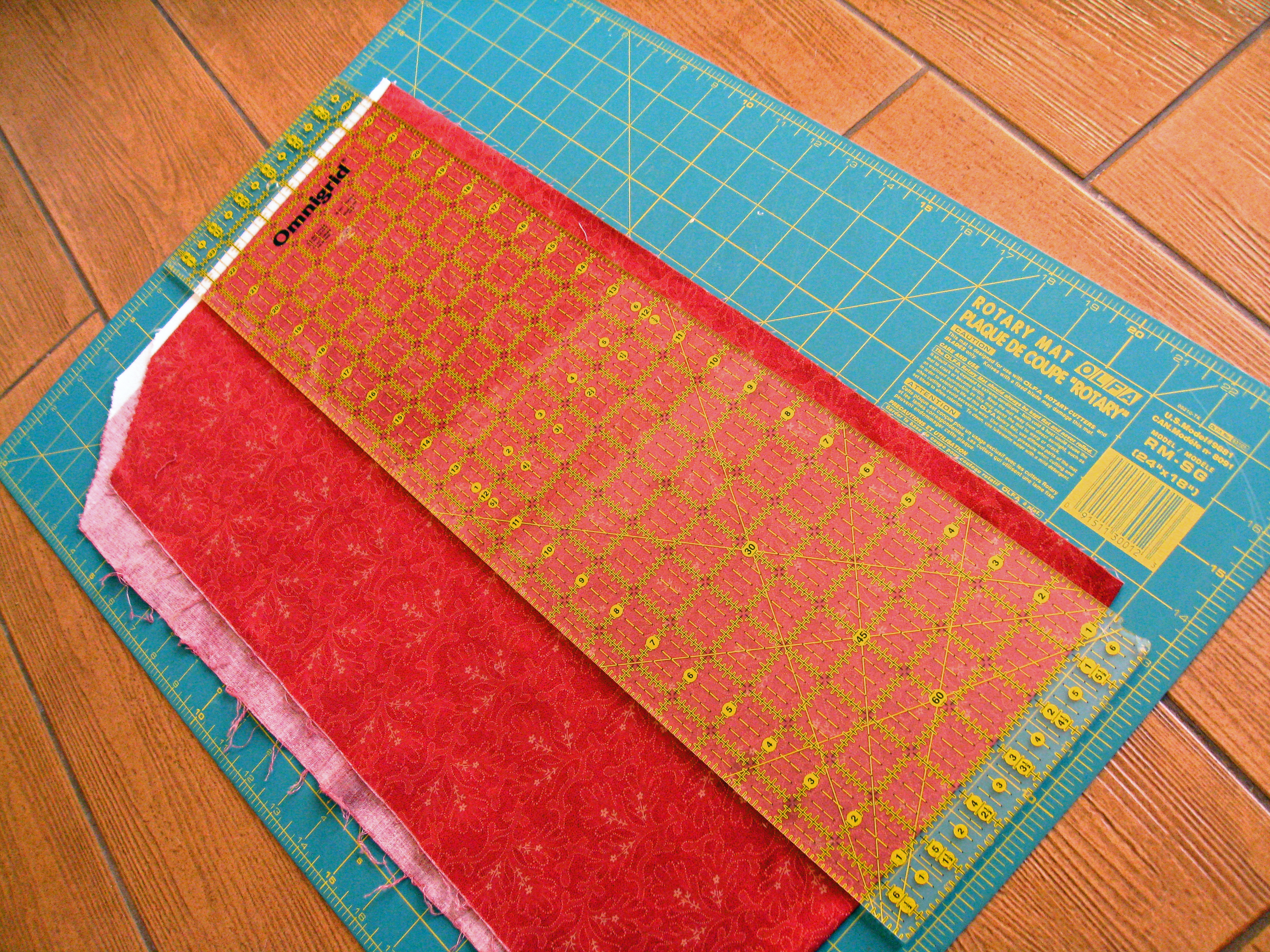 cutting-fabric-1a